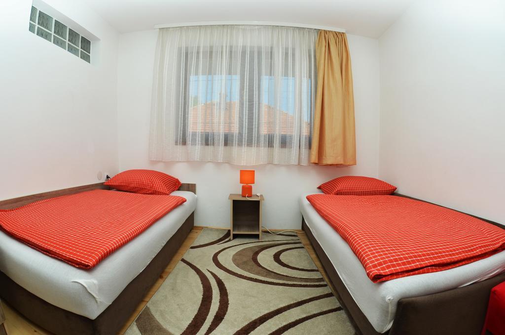 סראייבו Apartments Dino מראה חיצוני תמונה